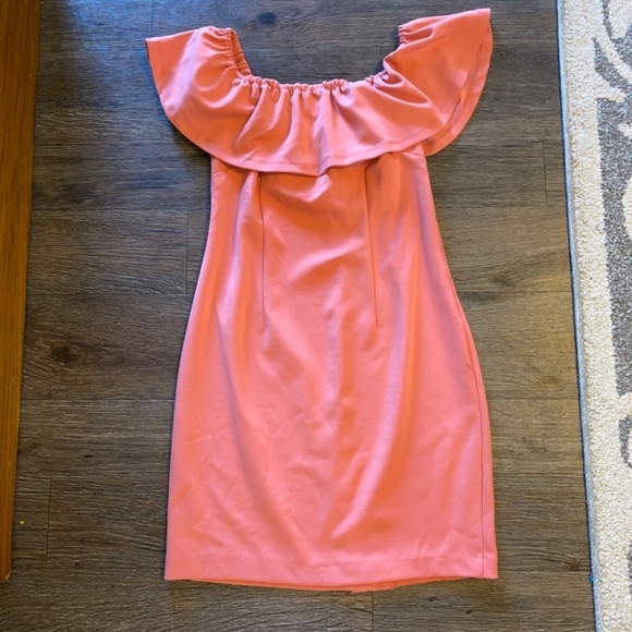 1. State size 2 on or off shoulder dress - Picture 2 of 4